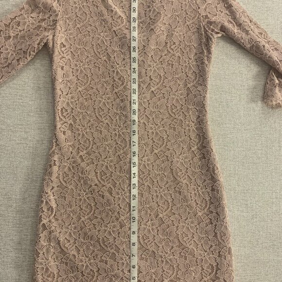 Diane von Furstenberg Mini Dress Zarita Lace beige-mauve; Size 8 - Picture 15 of 15